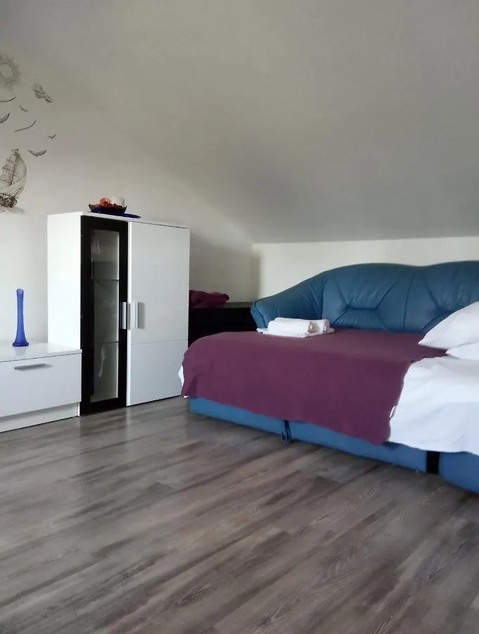 Holiday home Kuca Za Odmor Delfina Villa Slivnica